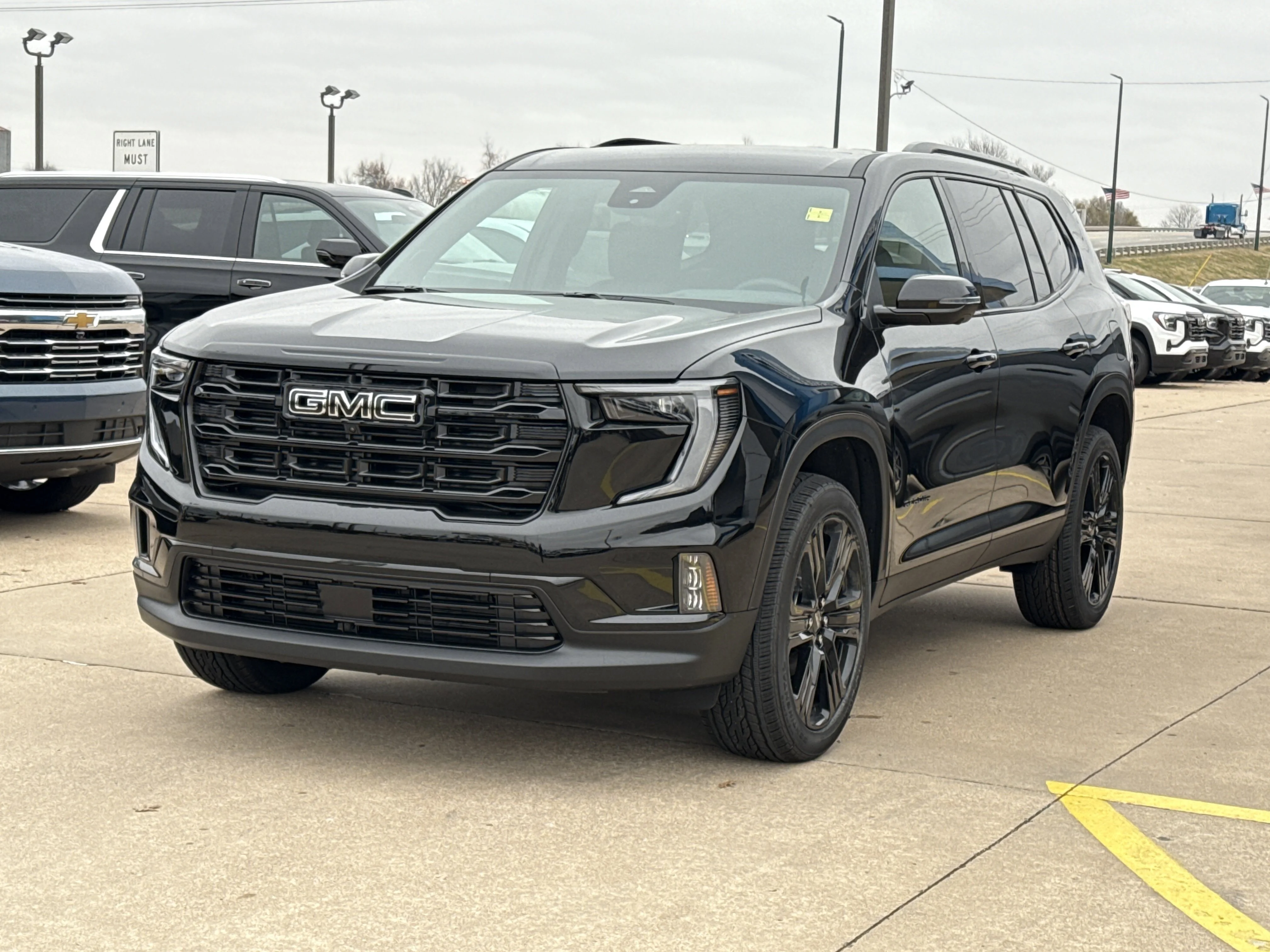 2026 GMC Acadia Elevation - Photo 13