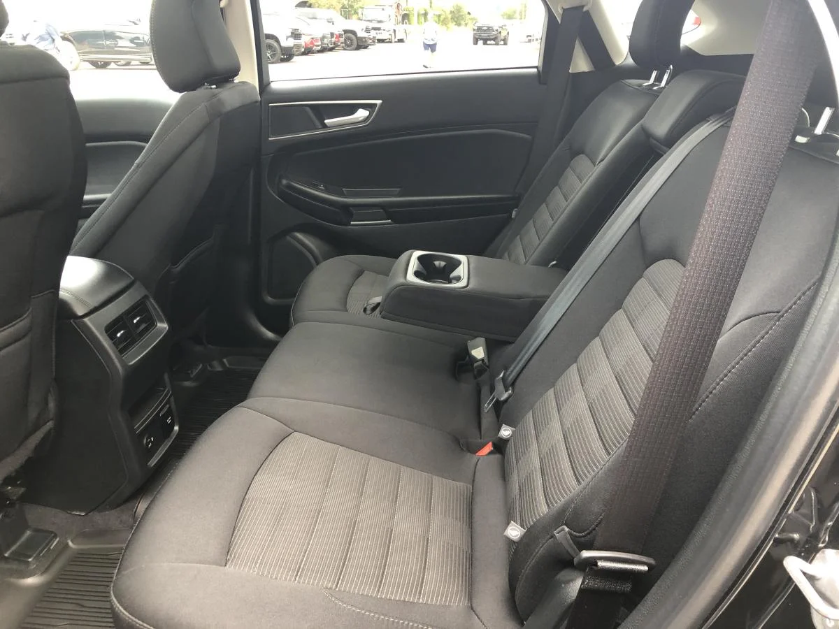 Used 2022 Black Ford SEL AWD image 19