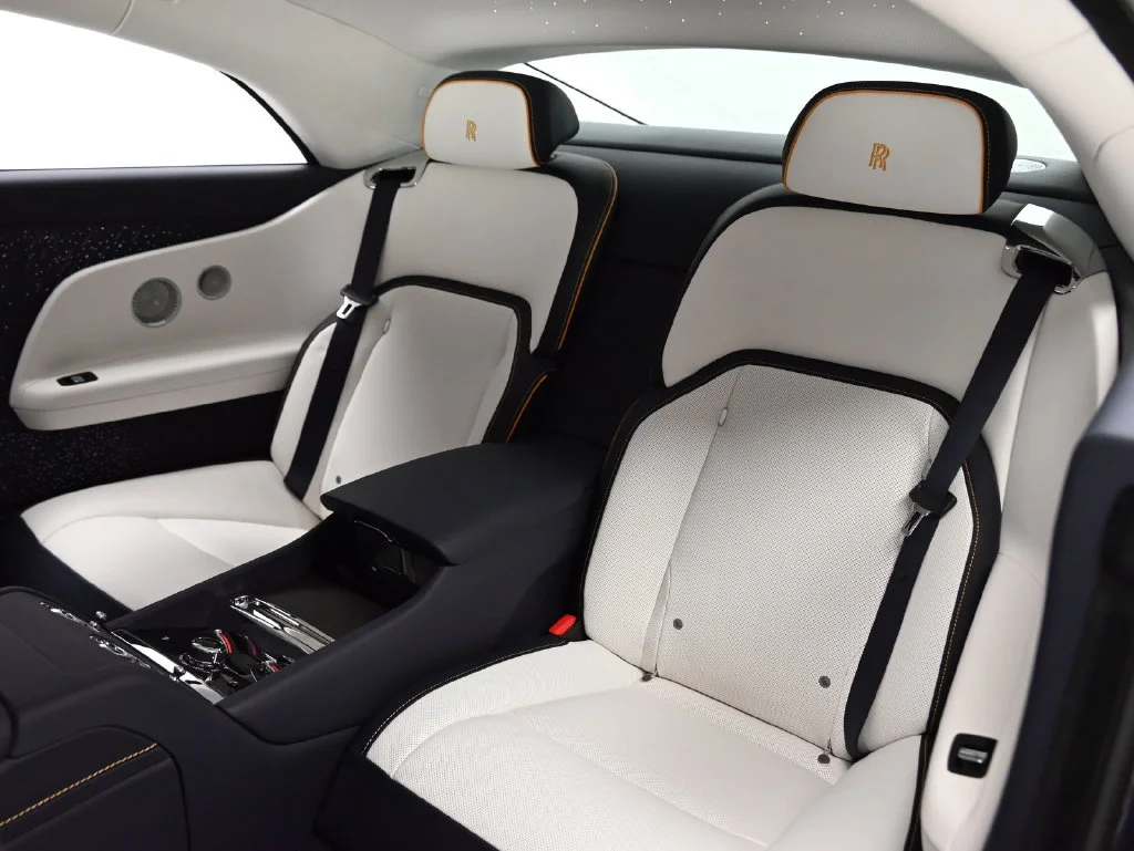 New 2027 Midnight Sapphire Rolls-Royce  image 17