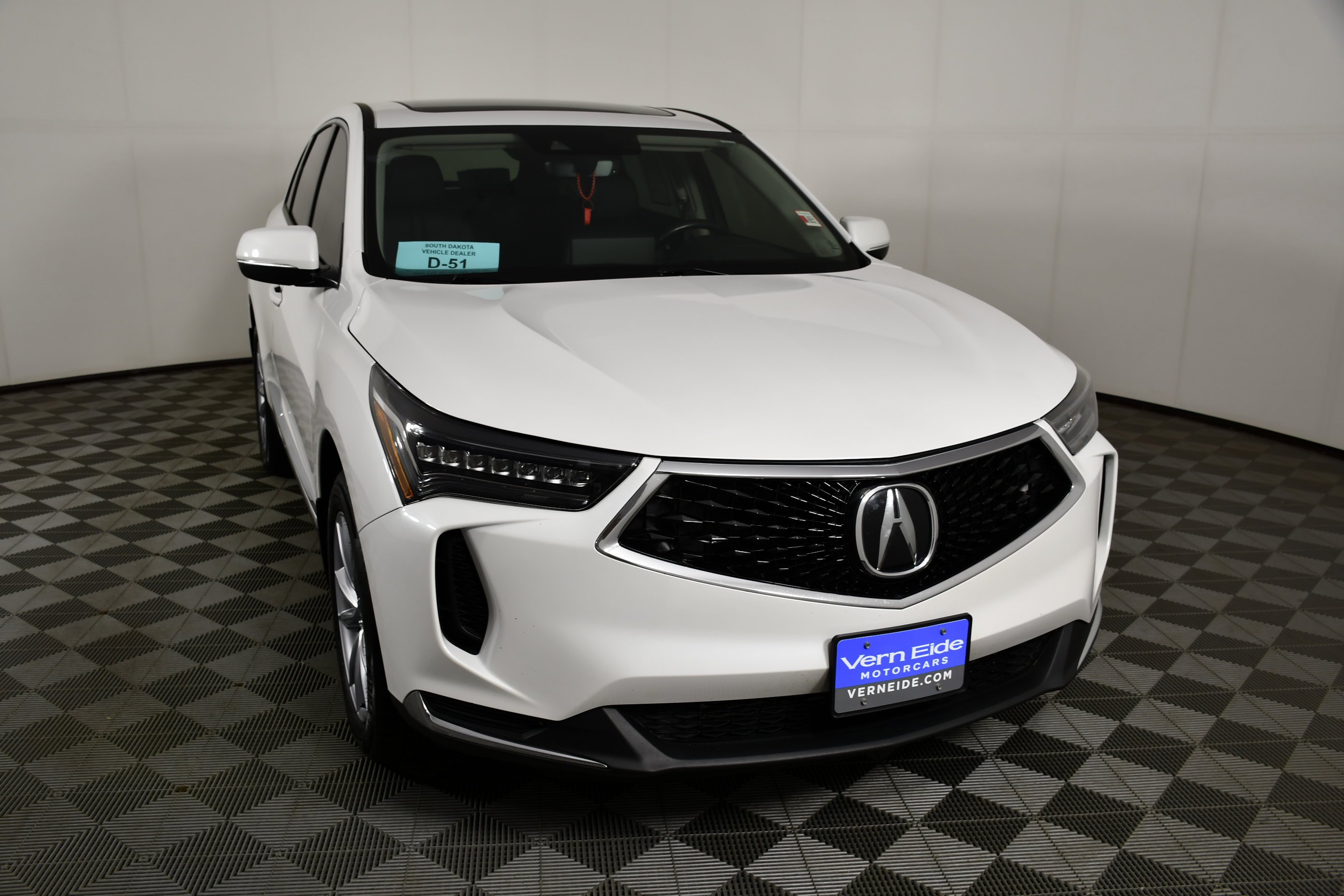 Used 2023 Platinum White Pearl Acura Base image 3