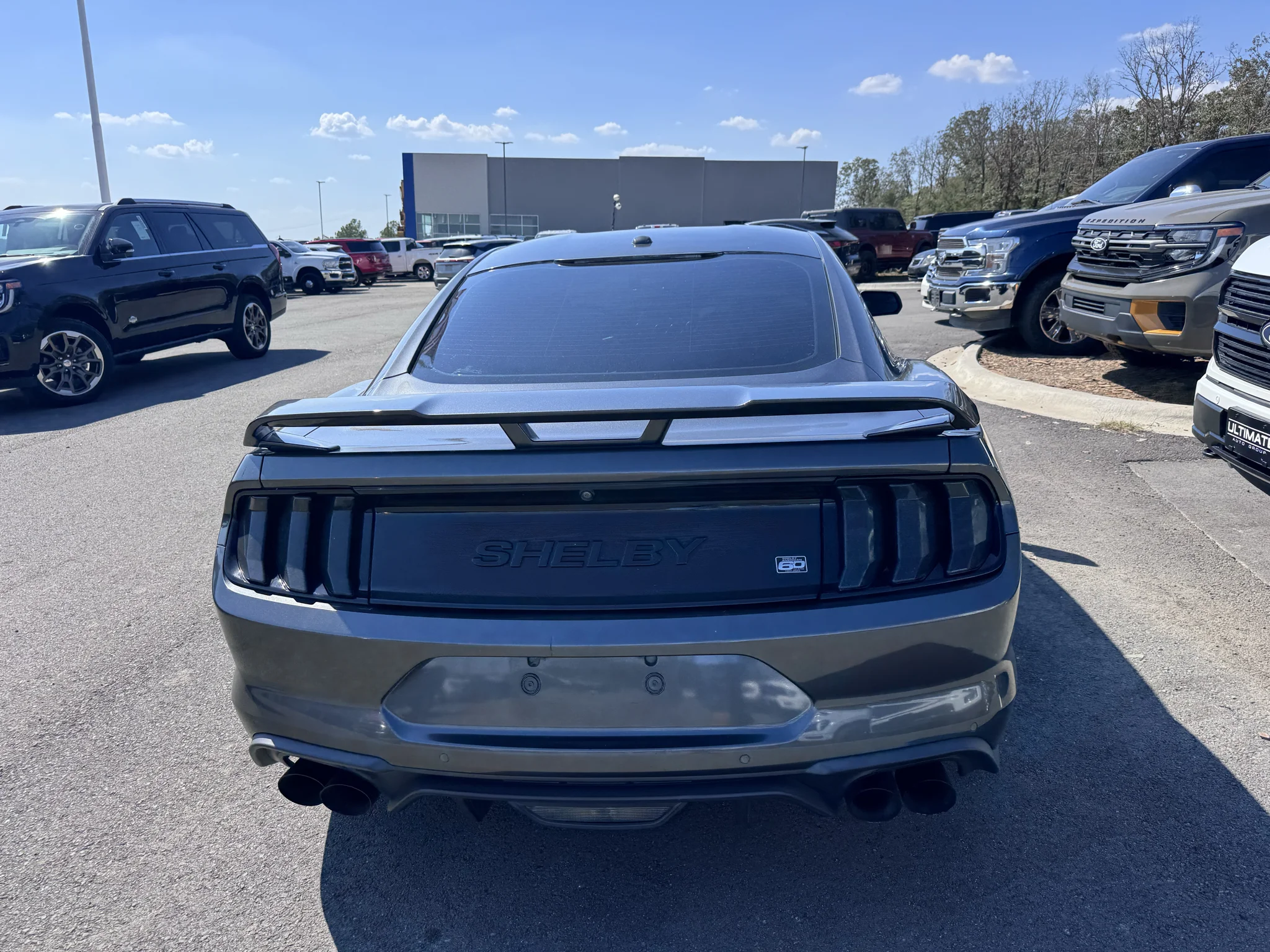 Used 2019 Magnetic Metallic Ford GT image 6