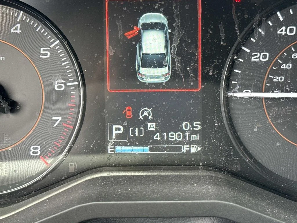 Used 2023 White Subaru Base image 37