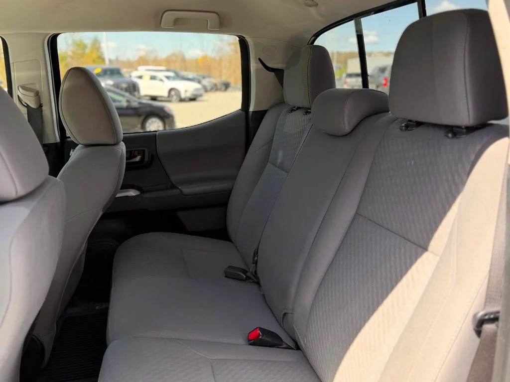 Used 2023 Blue Toyota SR5 image 5