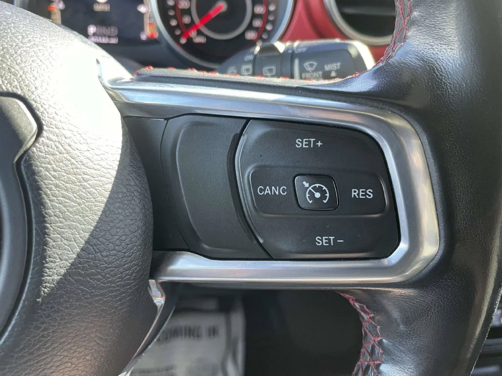 Used 2020 White Jeep Unlimited Rubicon image 25