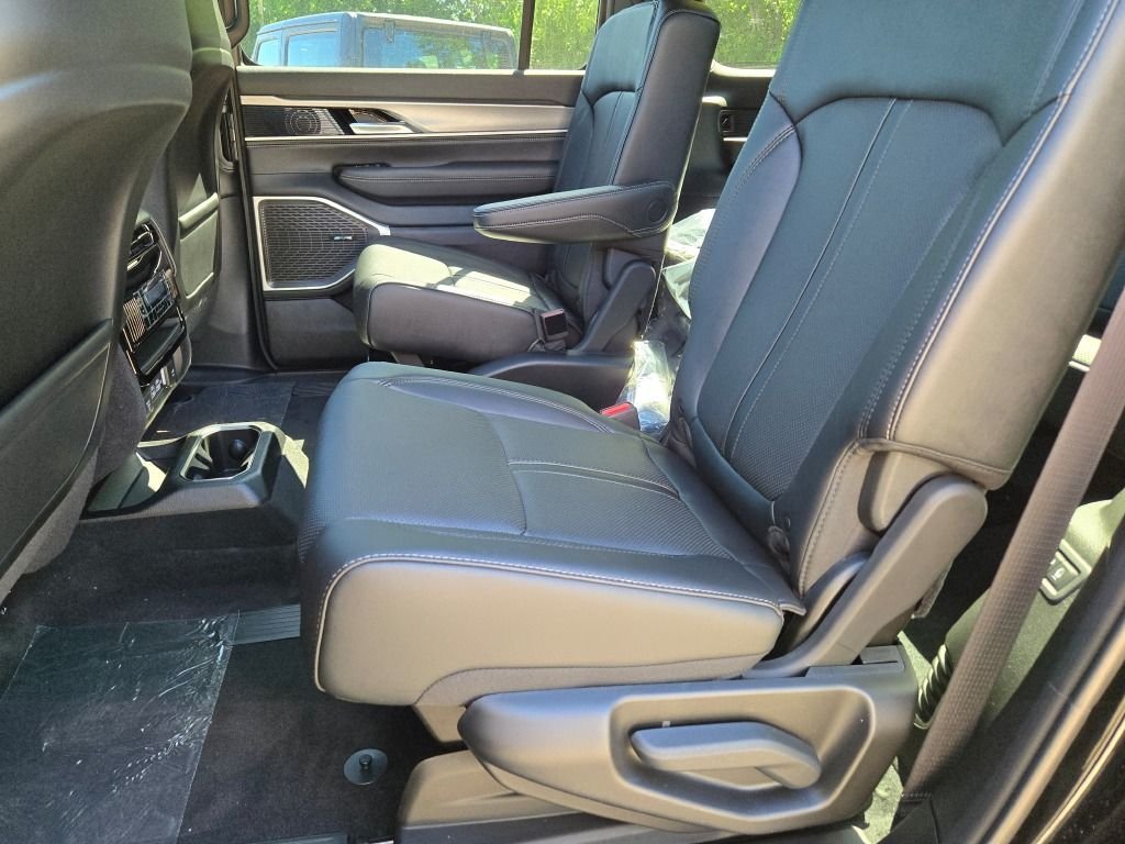 New 2026 High Gloss Black Exterior Paint Jeep  image 19