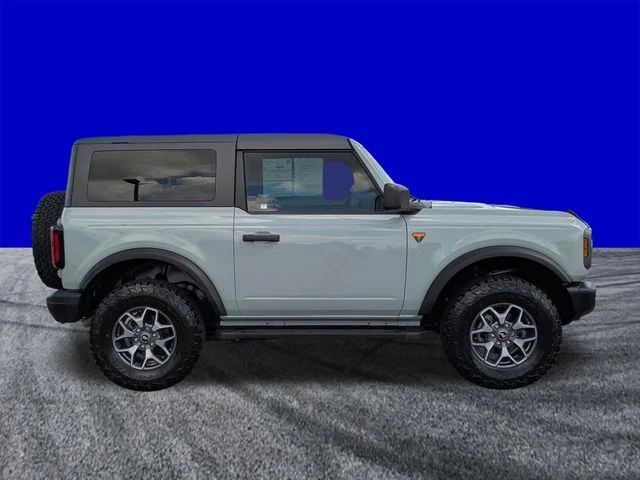 Certified Used 2023 Cactus Green / Gray Ford Badlands image 3