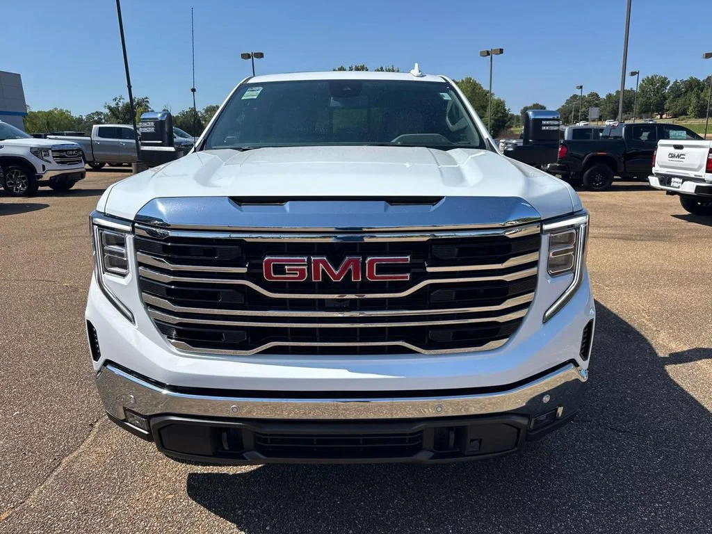 New 2026 Summit White GMC SLT image 2
