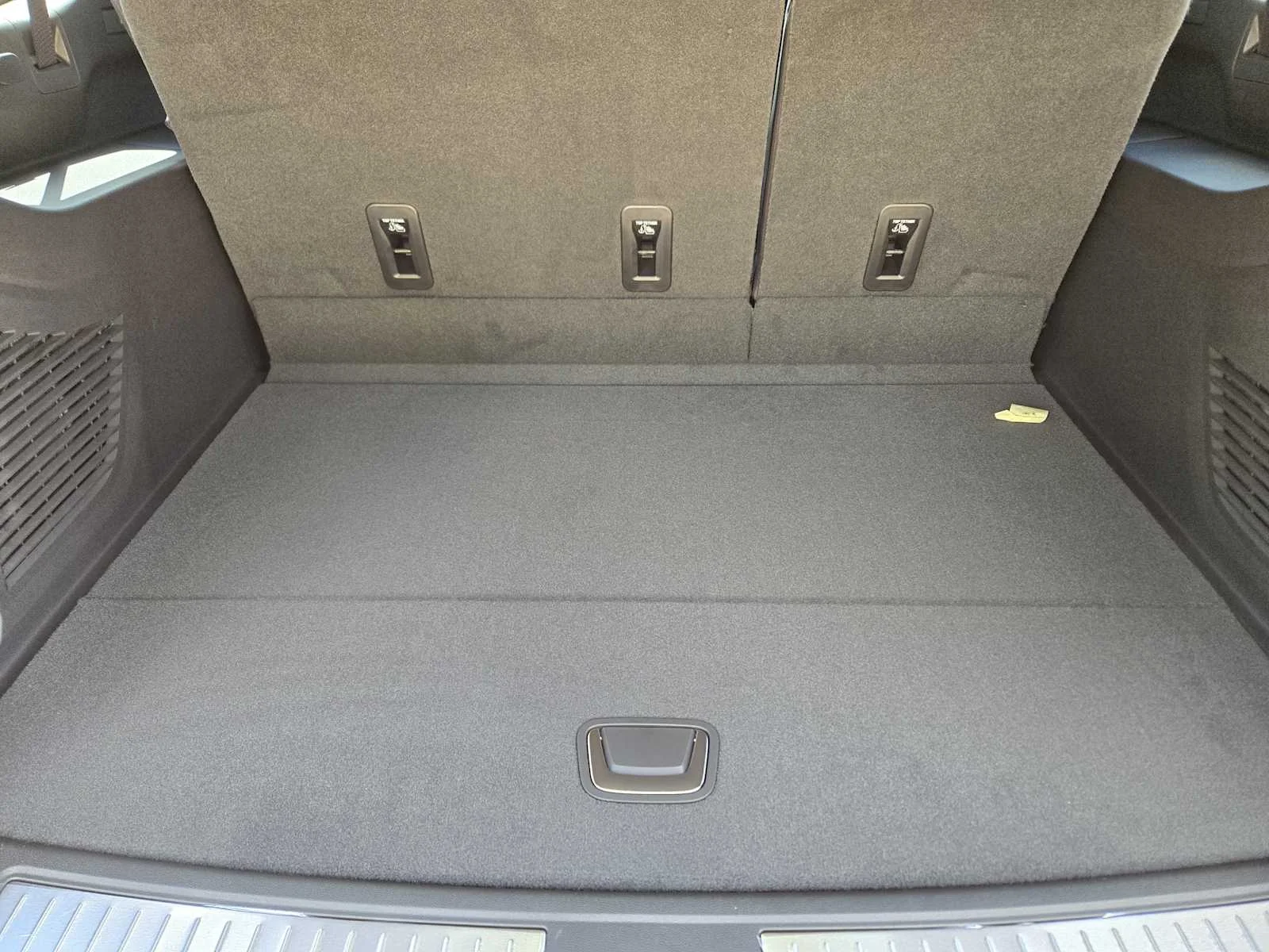 2027 GMC Yukon XL Denali Ultimate - Photo 21