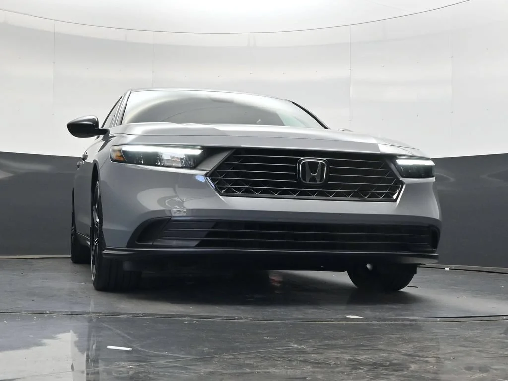 Certified Used 2025 Urban Gray Pearl Honda Sport image 94