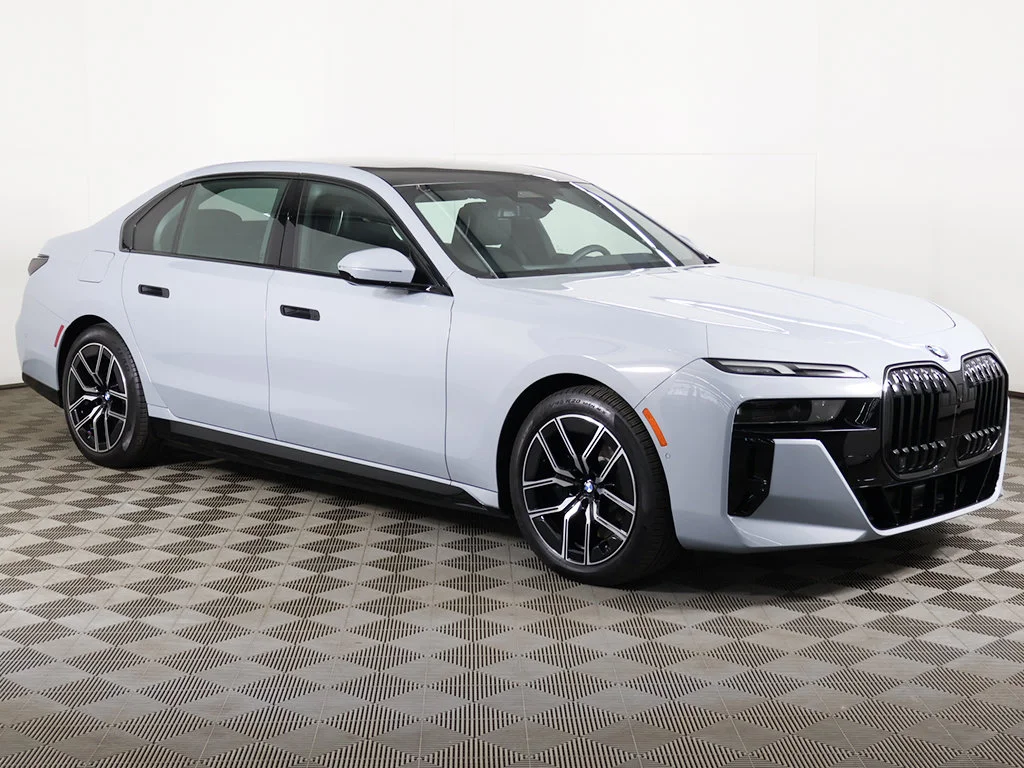 Used 2025 BMW i7 60 with VIN WBY53EJ00SCV09594 for sale in Streetsboro, OH