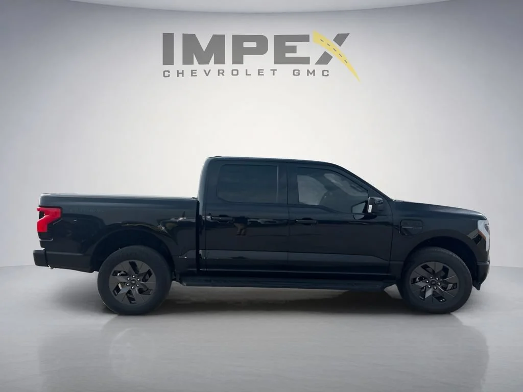 Used 2023 Black Ford Pro image 7