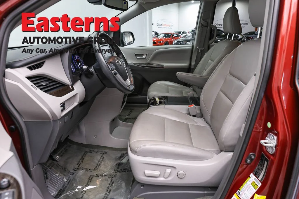 Used 2019 Red Toyota XLE image 14