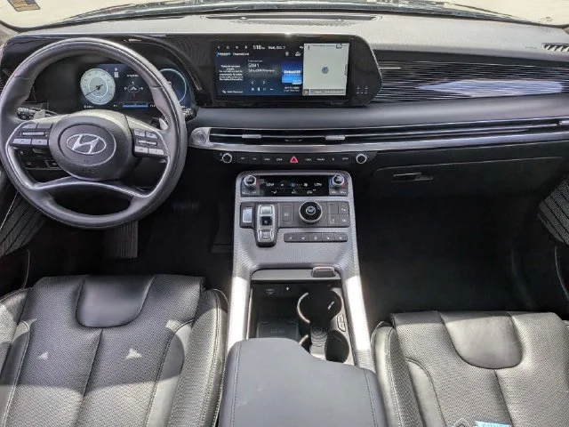 Used 2024 White Hyundai Calligraphy image 12