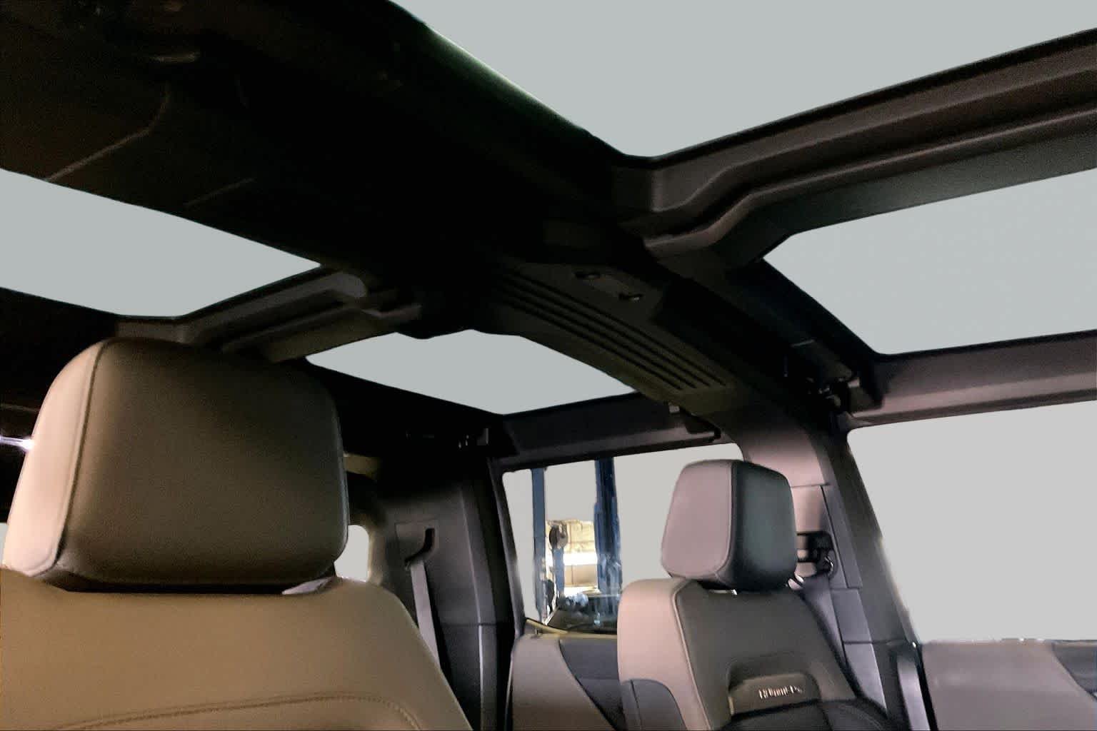 Used 2024 Moonshot Green Matte GMC 3X image 13