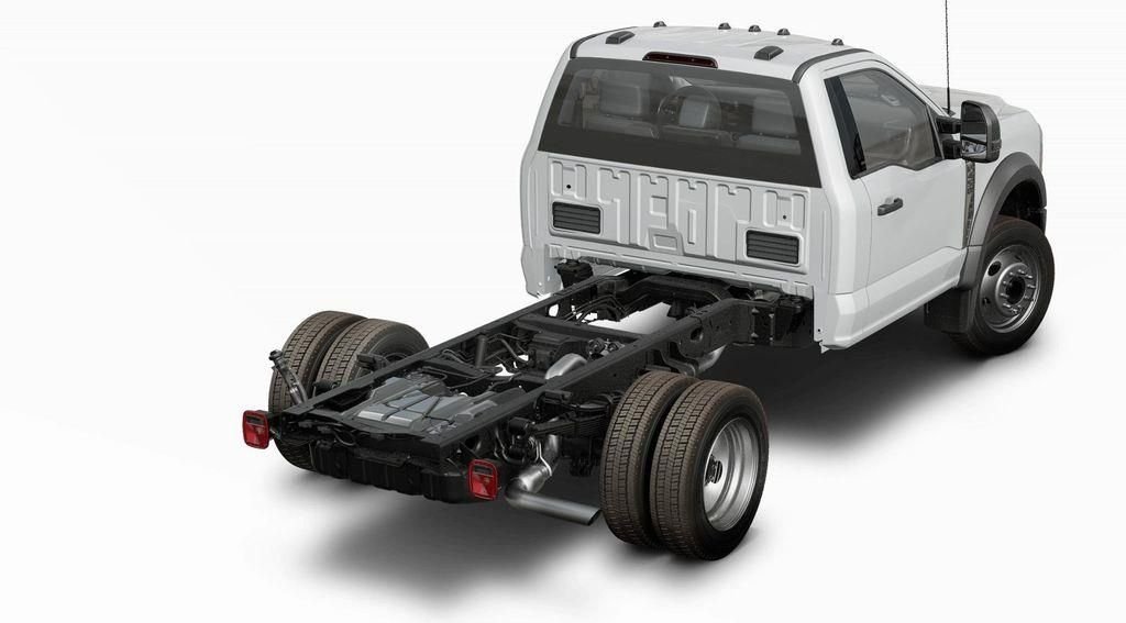 New 2025 Oxford White Ford F-450® XL image 54