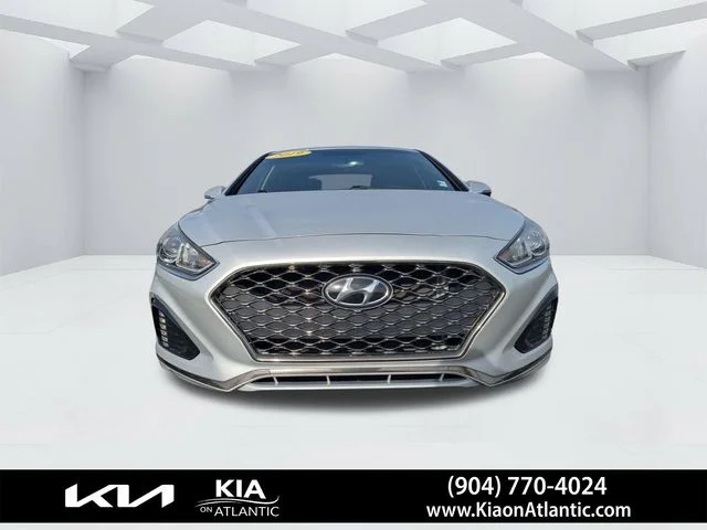 Used 2019 Silver Hyundai Sport image 8