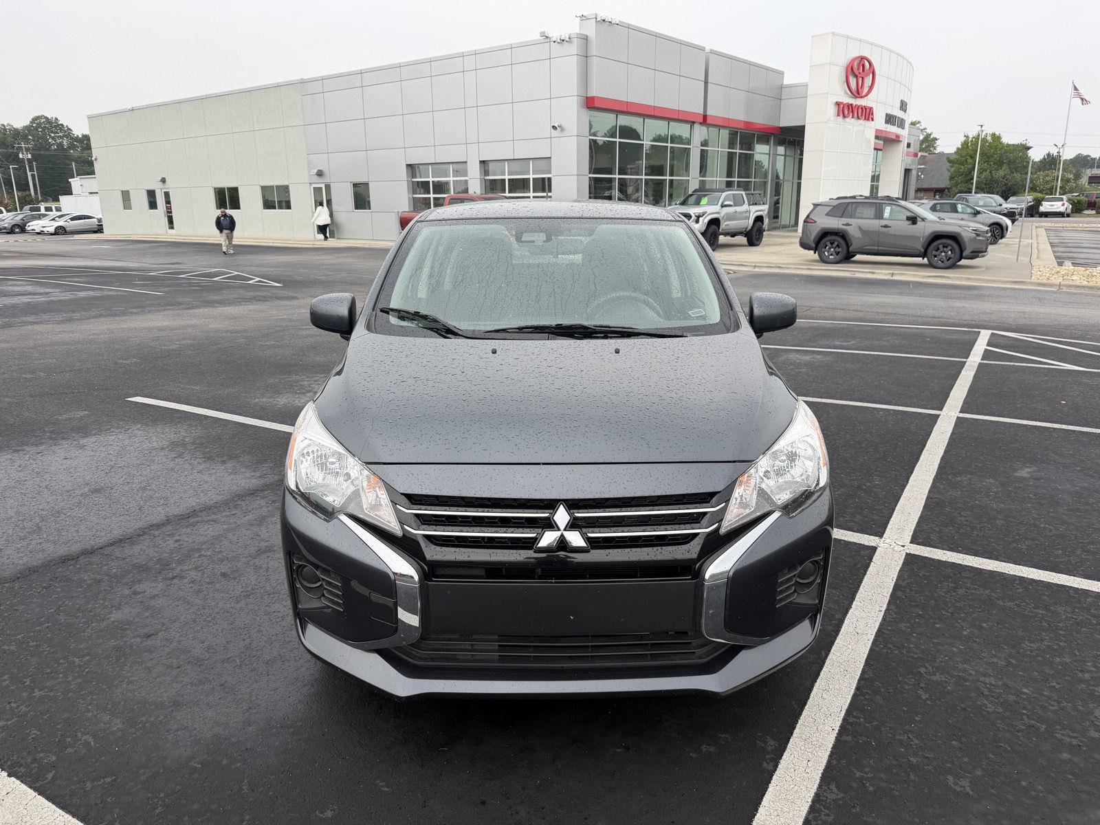 Used 2024  Mitsubishi ES image 2