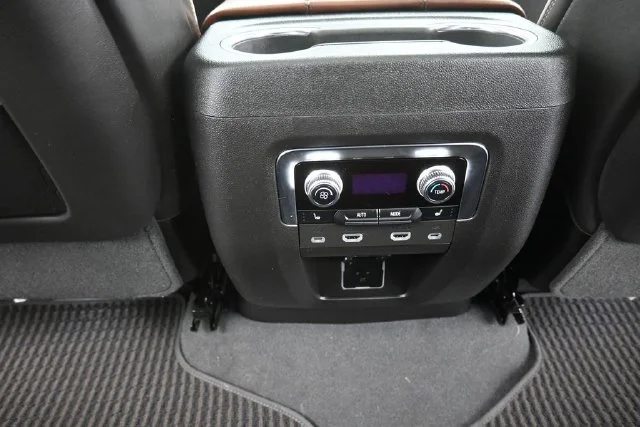 Used 2023 White GMC Denali Ultimate image 28