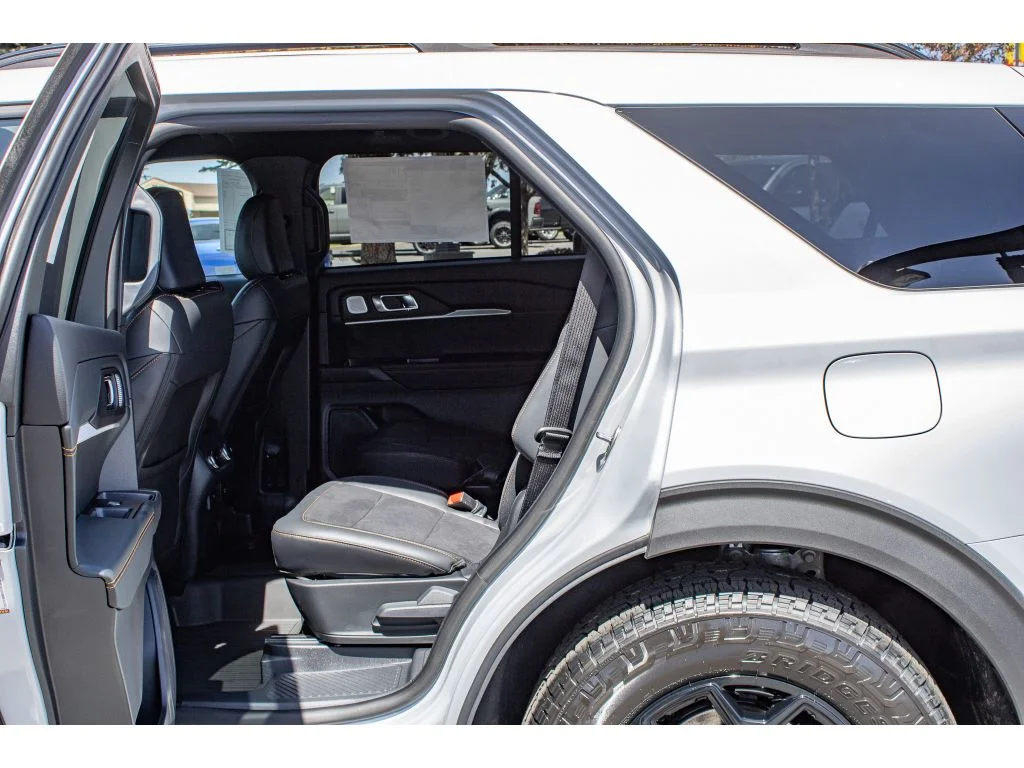 New 2026 Space White Metallic Ford Tremor® image 15