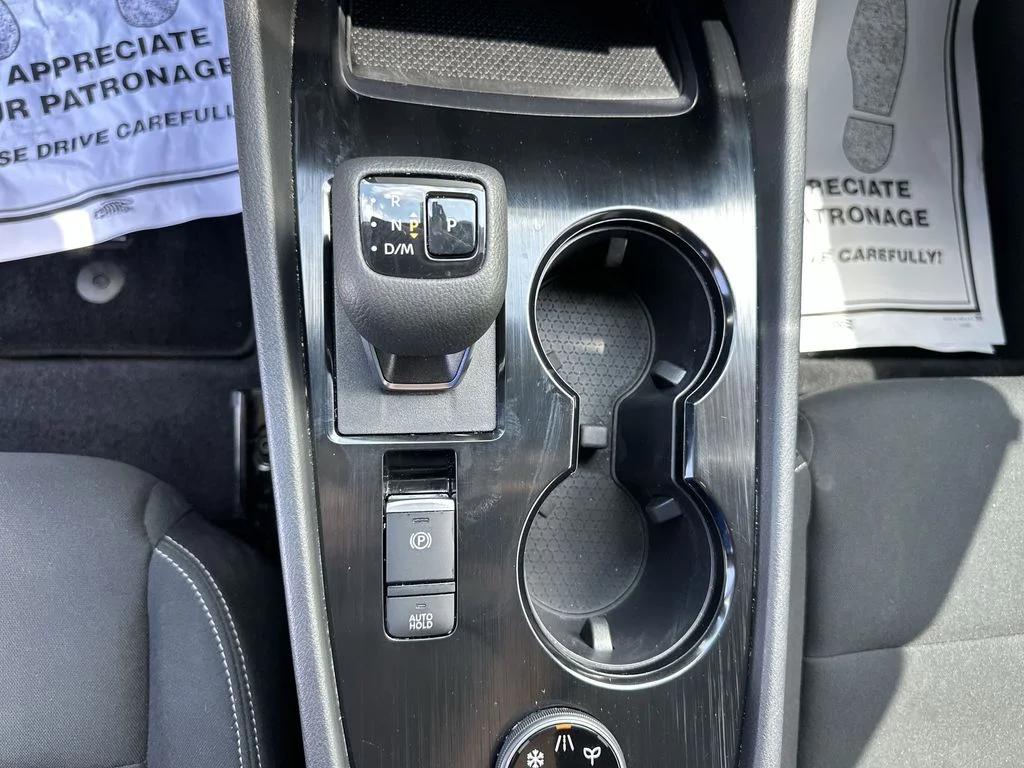 Used 2024 White Nissan S image 25