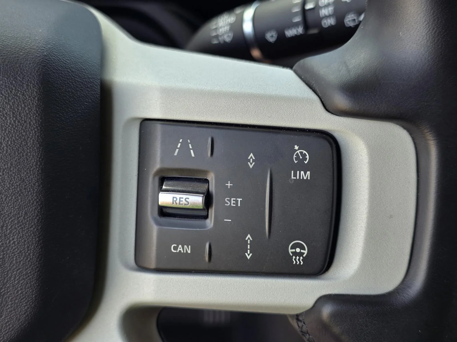 Certified Used 2024 Fuji White Land Rover SE image 38