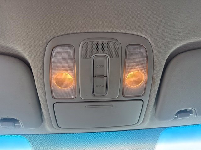 Used 2017 Gray Kia Plus image 19
