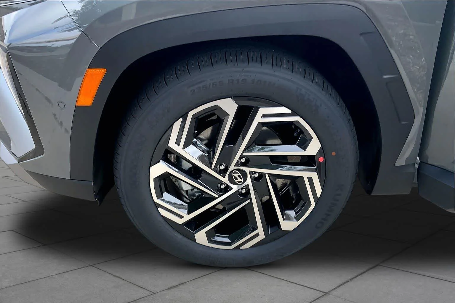 New 2026 Hampton Gray Hyundai Limited image 11