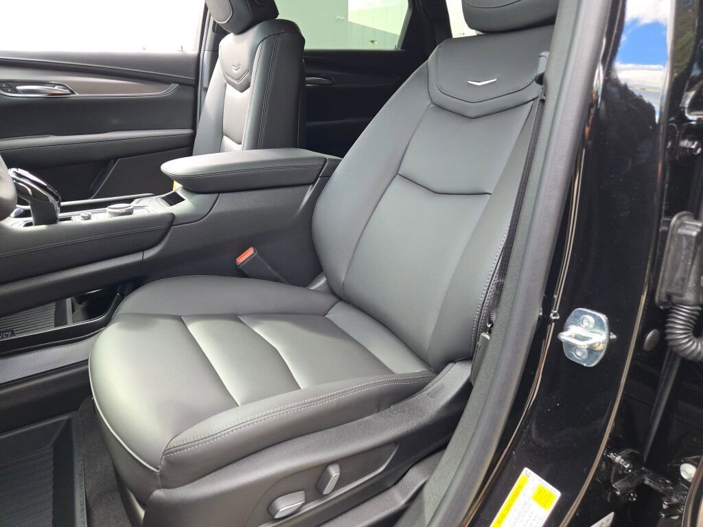 2025 Cadillac XT5 Luxury - Photo 23