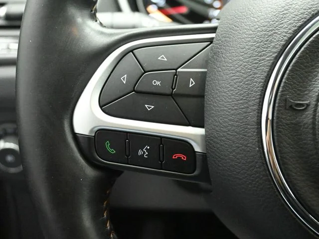 Used 2020 Granite Crystal Clearcoat Metallic Jeep Limited image 12