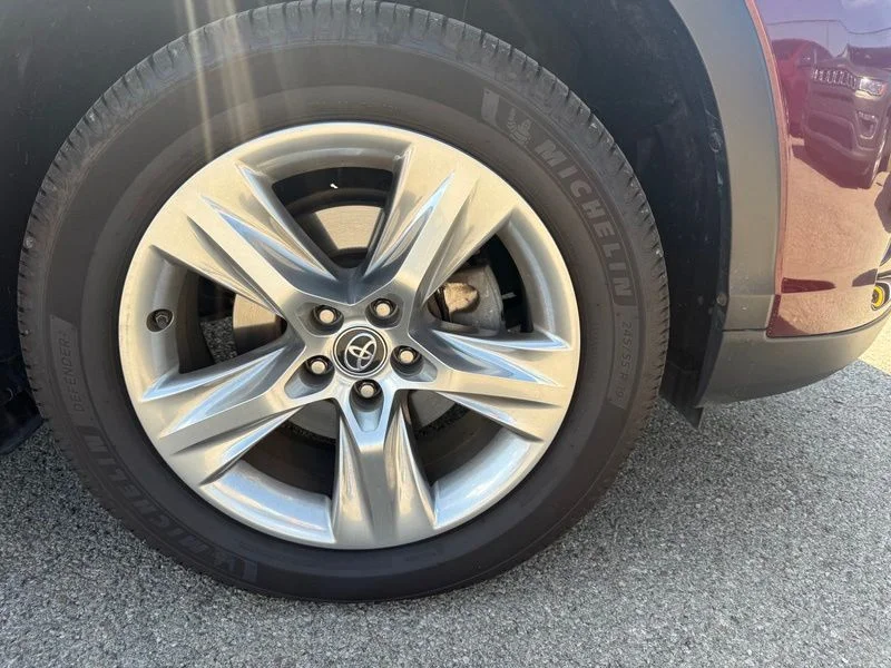 Used 2017 Red Toyota Limited image 16