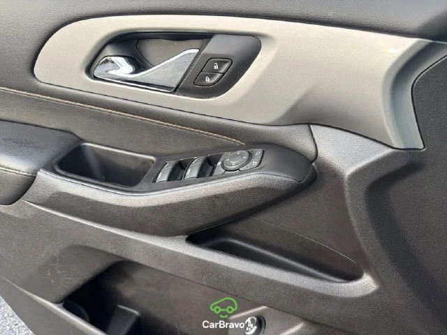 Used 2019 PEPPERDUST METALLIC Chevrolet LT Cloth image 24