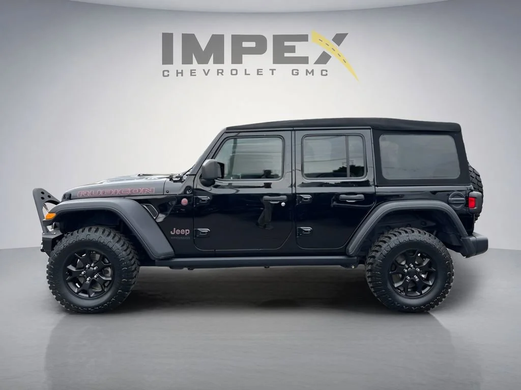 Used 2019  Jeep Rubicon image 2