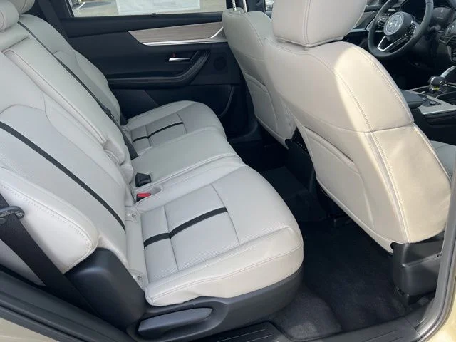 2025 Mazda CX-70 Premium Package - Photo 27