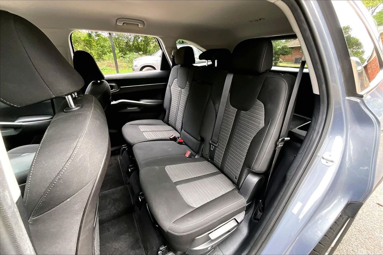 Used 2022 Silver Kia LX image 19