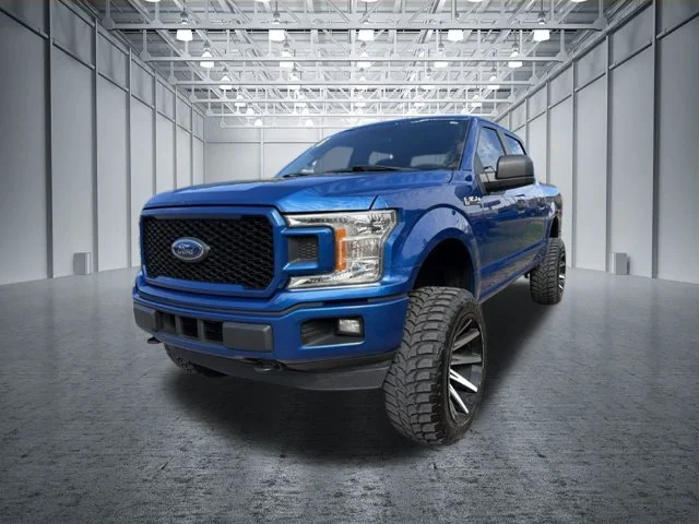 Used 2018 Blue Ford XL image 7