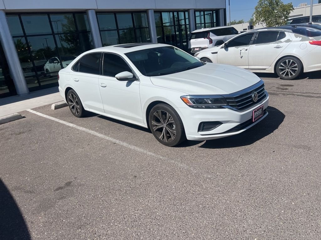 2021 Volkswagen Passat 2.0T SE Auto's photo