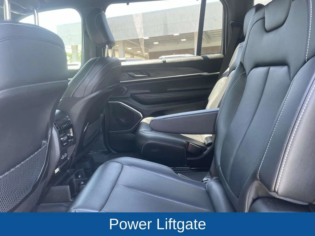 Used 2024 Silver Jeep Limited image 21