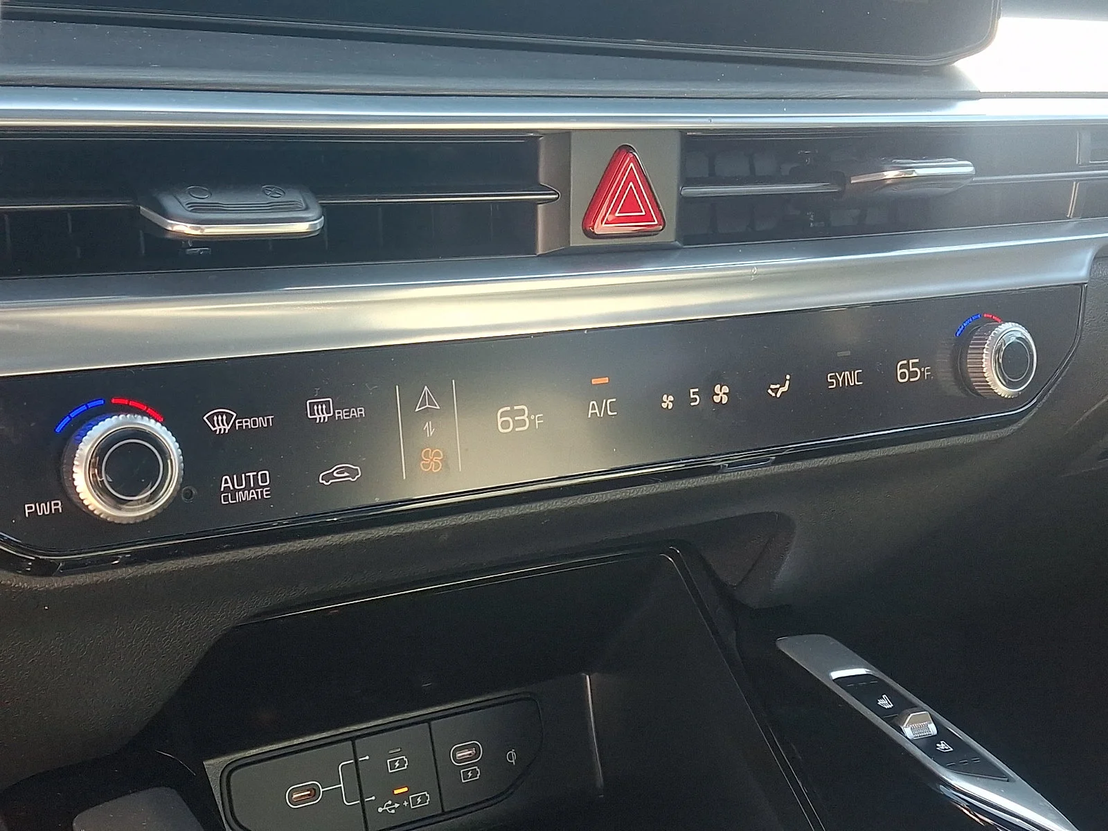 Certified Used 2025 White Kia X-Line SX Prestige image 16