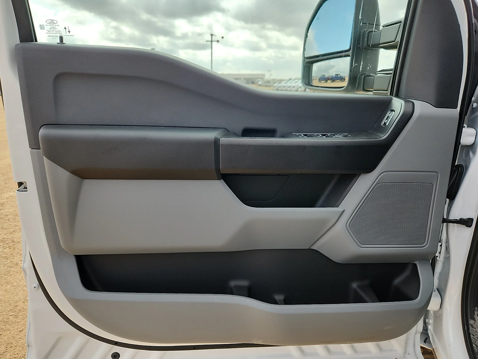 New 2026 Oxford White Ford F-250® XL image 14