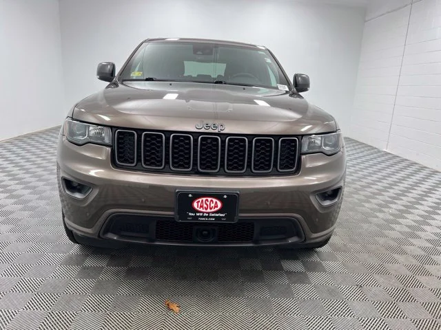 Used 2021 Brown Jeep Limited image 3