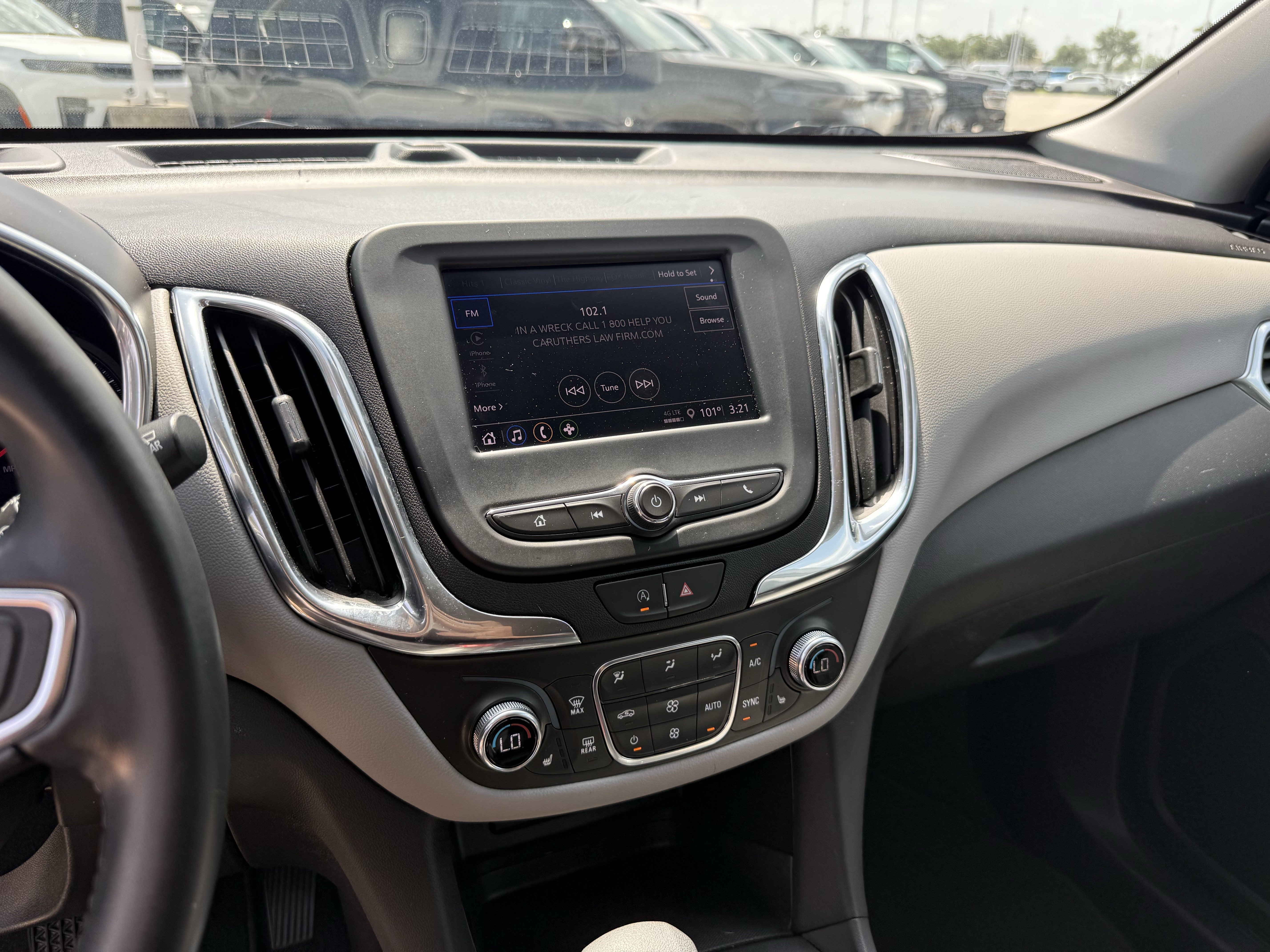 Used 2024 Summit White Chevrolet LT image 19