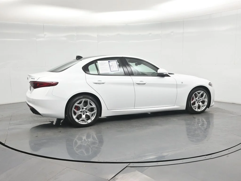 Used 2022 White Alfa Romeo Ti image 24