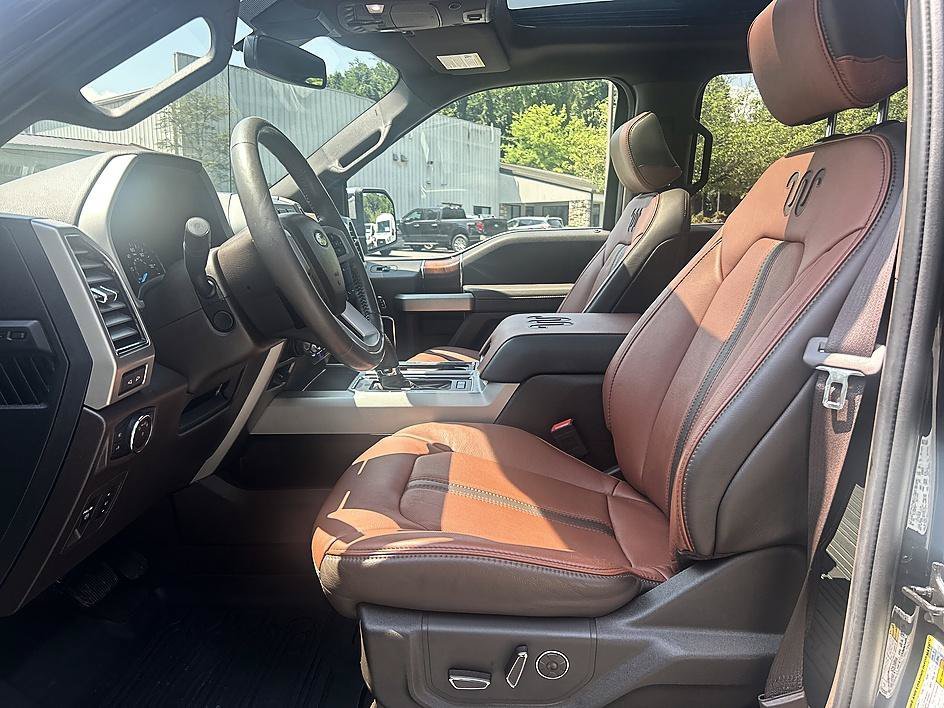 Used 2020 Black Metallic Ford King Ranch image 11