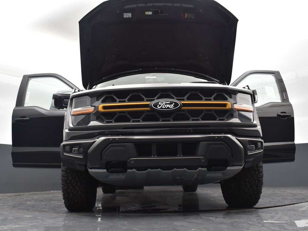 New 2026 Agate Black Metallic Ford Tremor® image 38