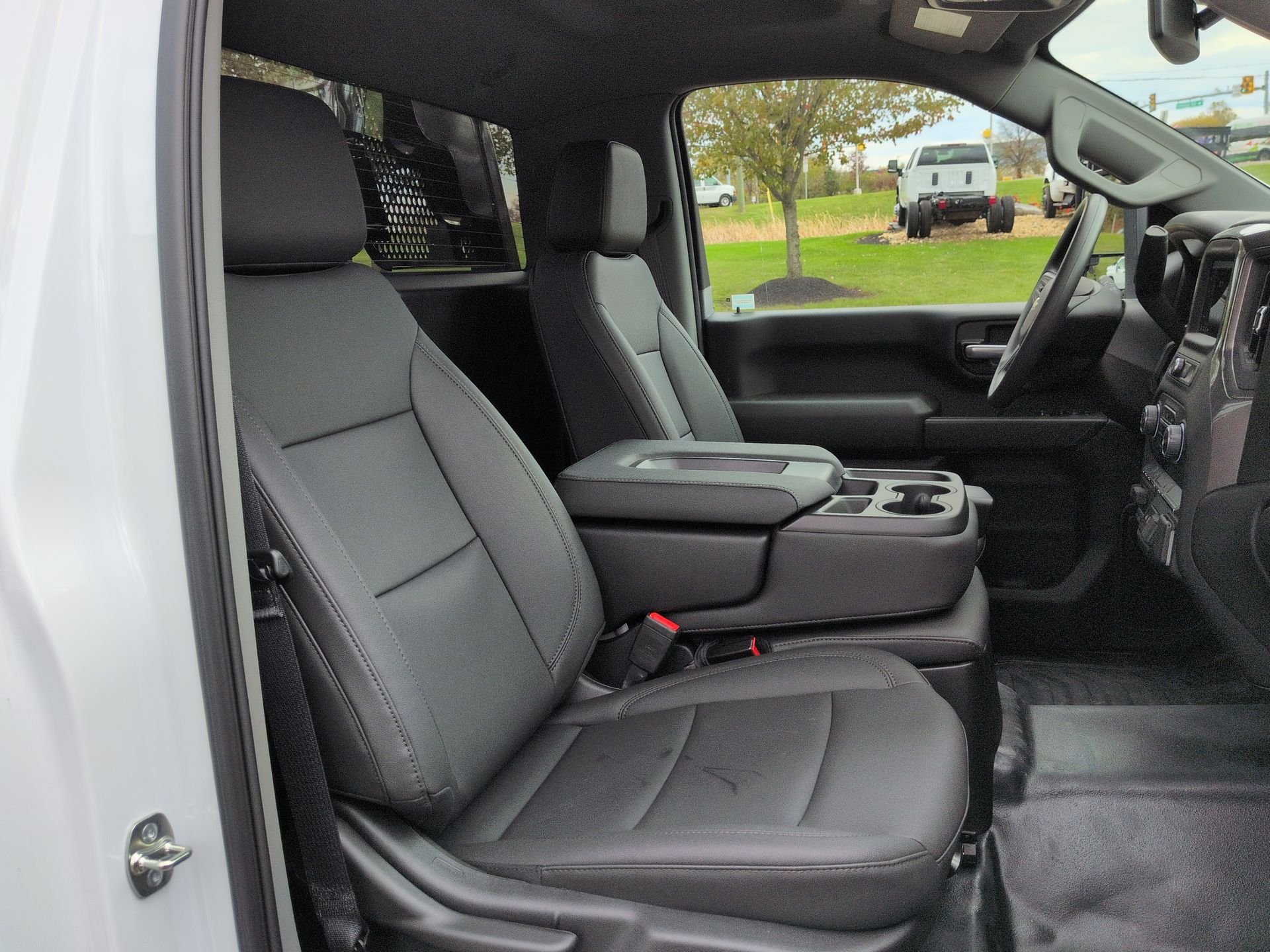 New 2025 Summit White Chevrolet Work Truck image 57