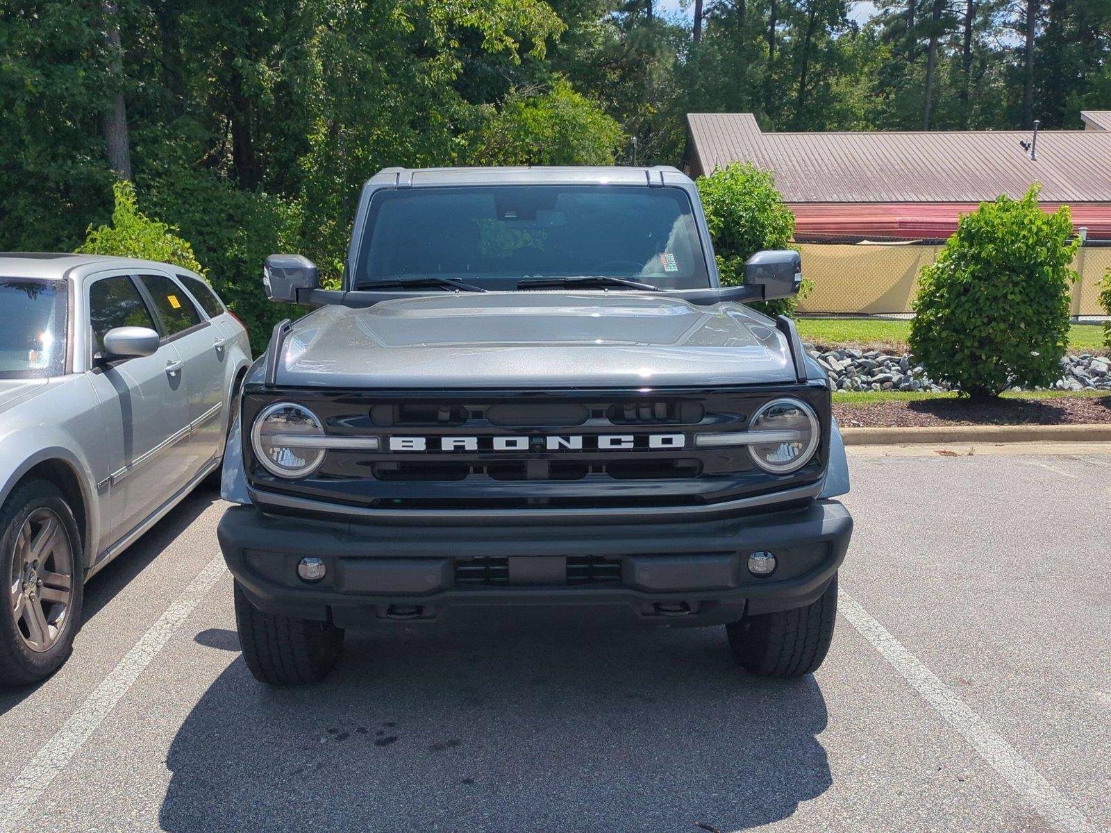 Used 2024 Light Blue Clearcoat Metallic Ford Outer Banks image 2