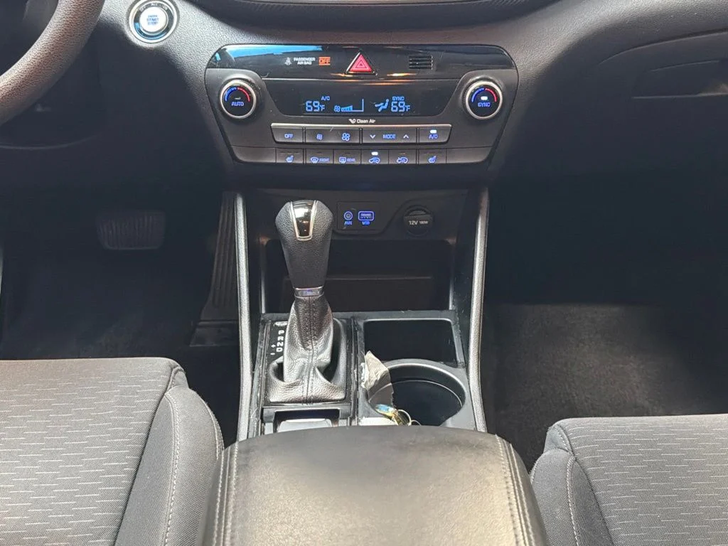 Used 2020 Aqua Blue Hyundai SEL image 17