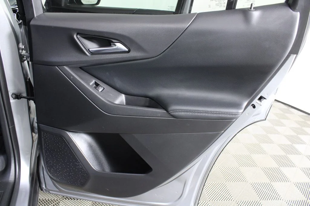 2025 Chevrolet Equinox LT - Photo 10