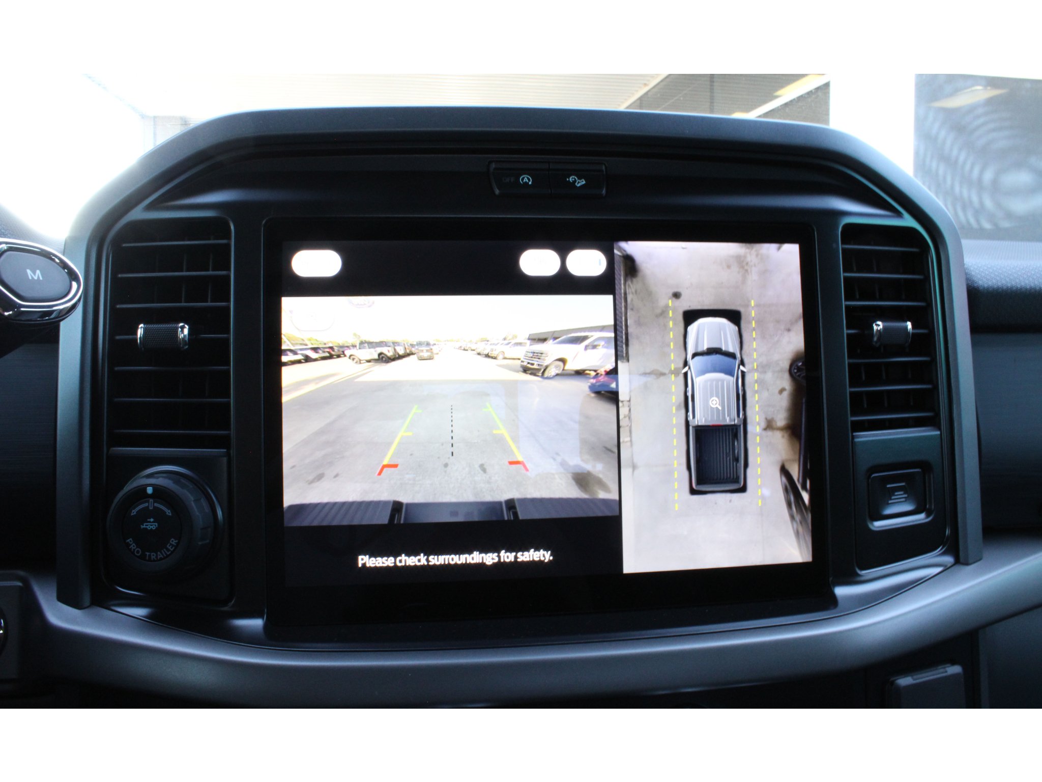 New 2026 Carbonized Gray Metallic Ford XLT image 12