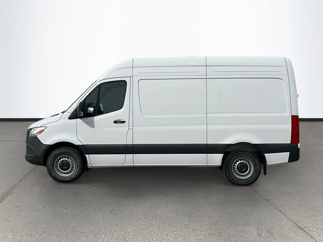 Used 2025 White Mercedes-Benz Cargo 144 WB image 4